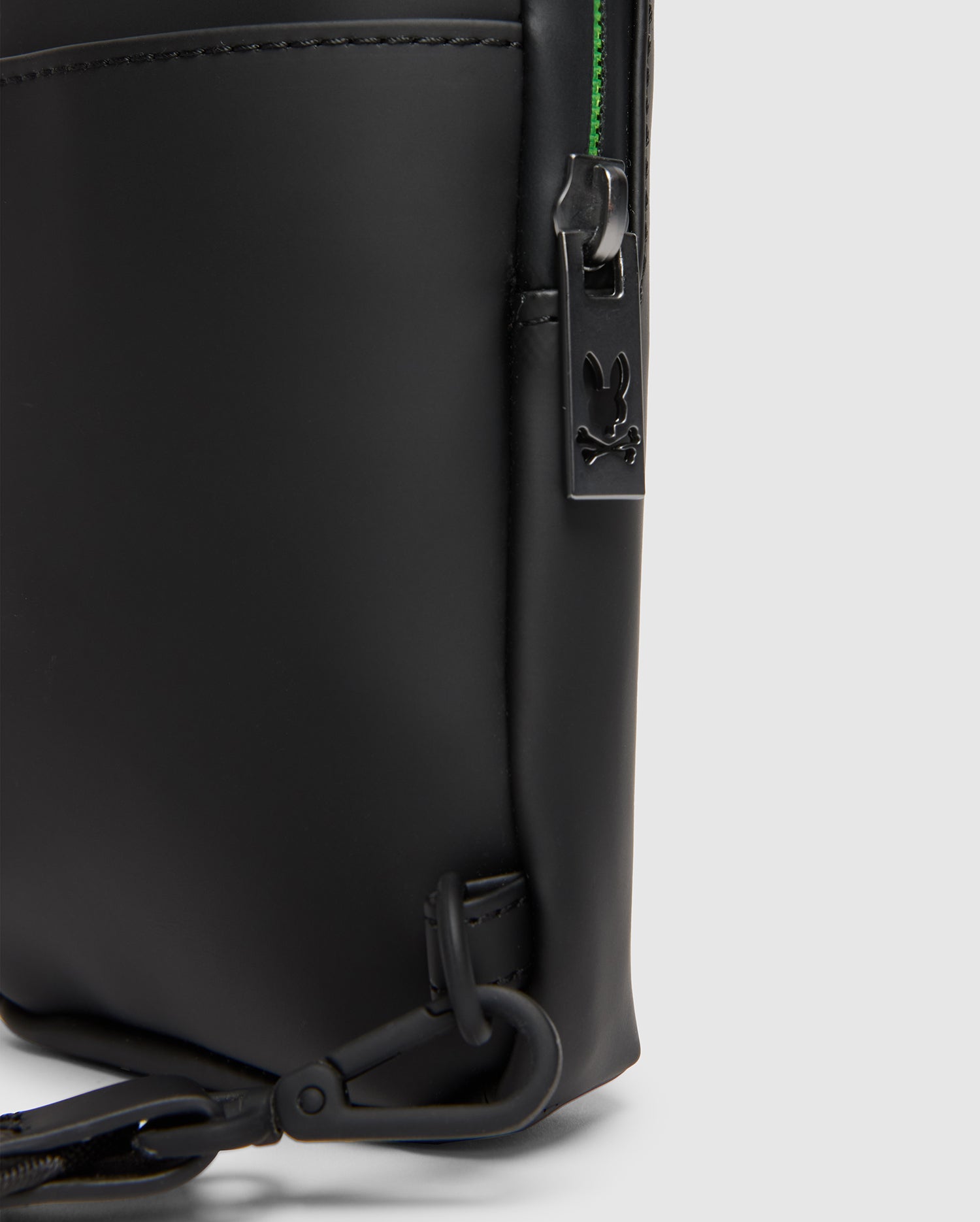 B6A635F200-BLK_F2.jpg