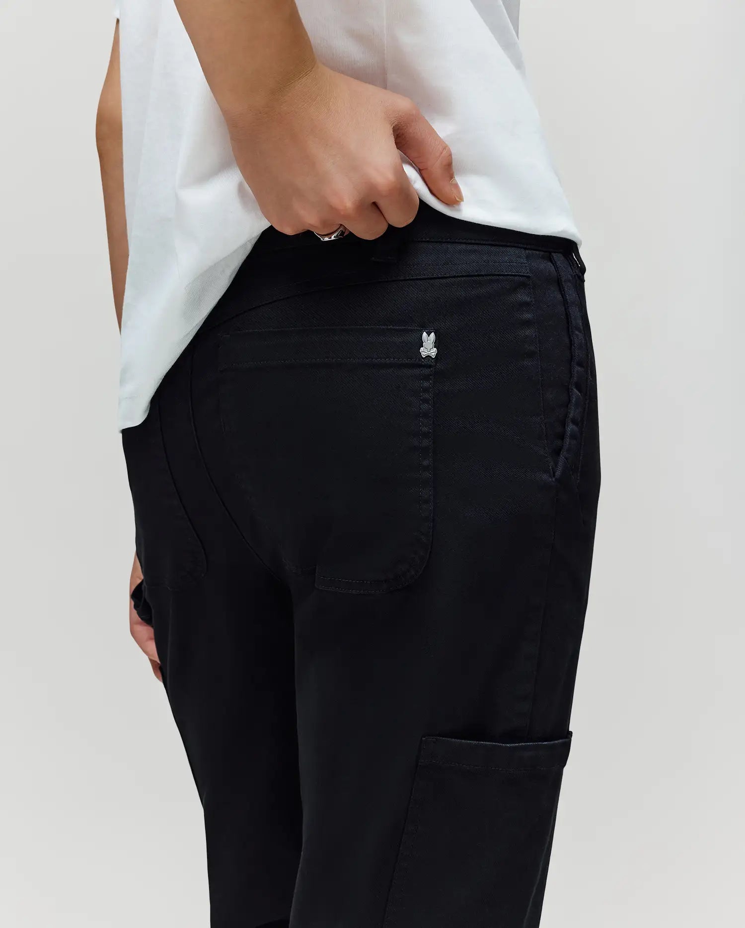 KB0600001-BLK_4T.jpg