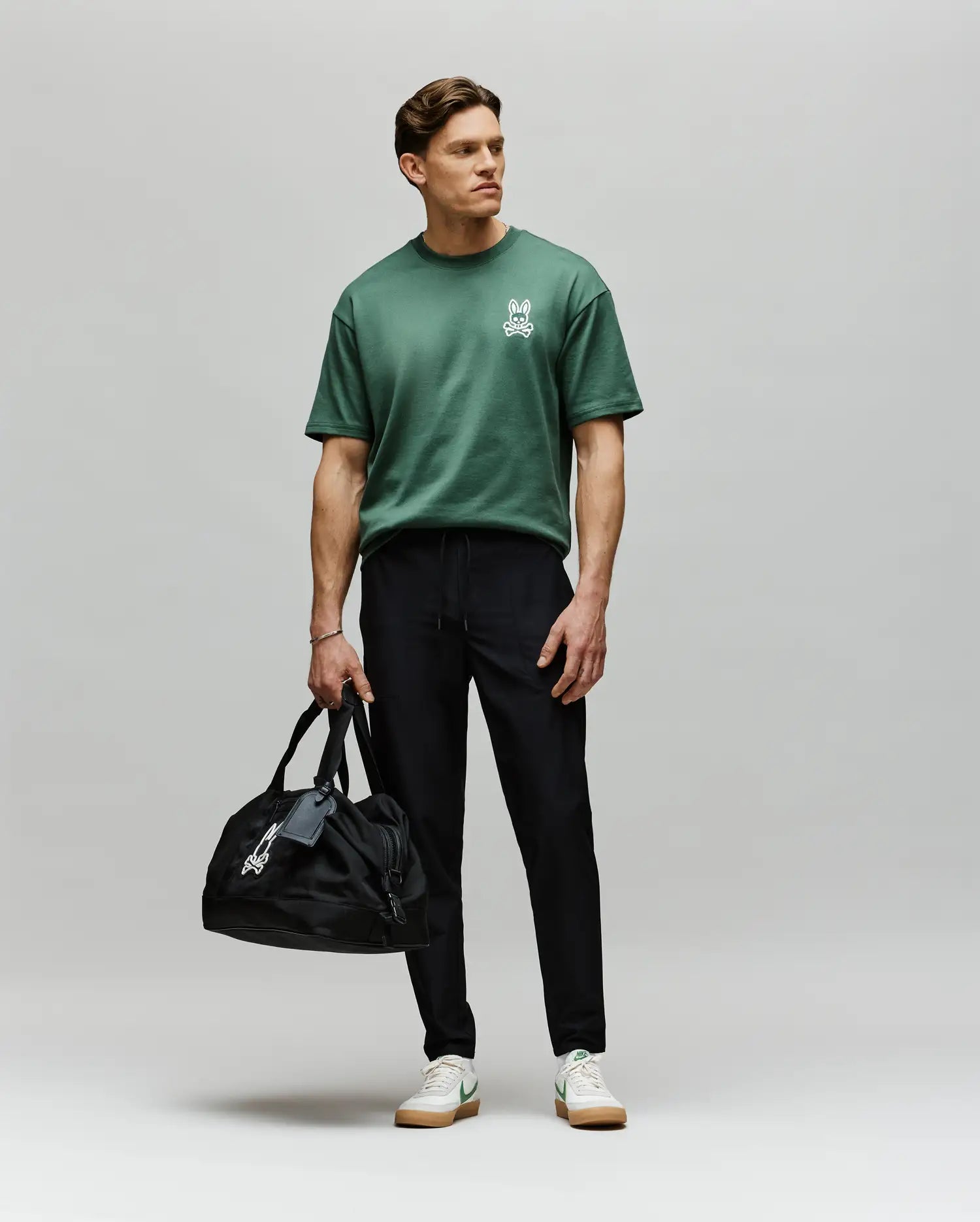 MB0600013-BLK_4.jpg