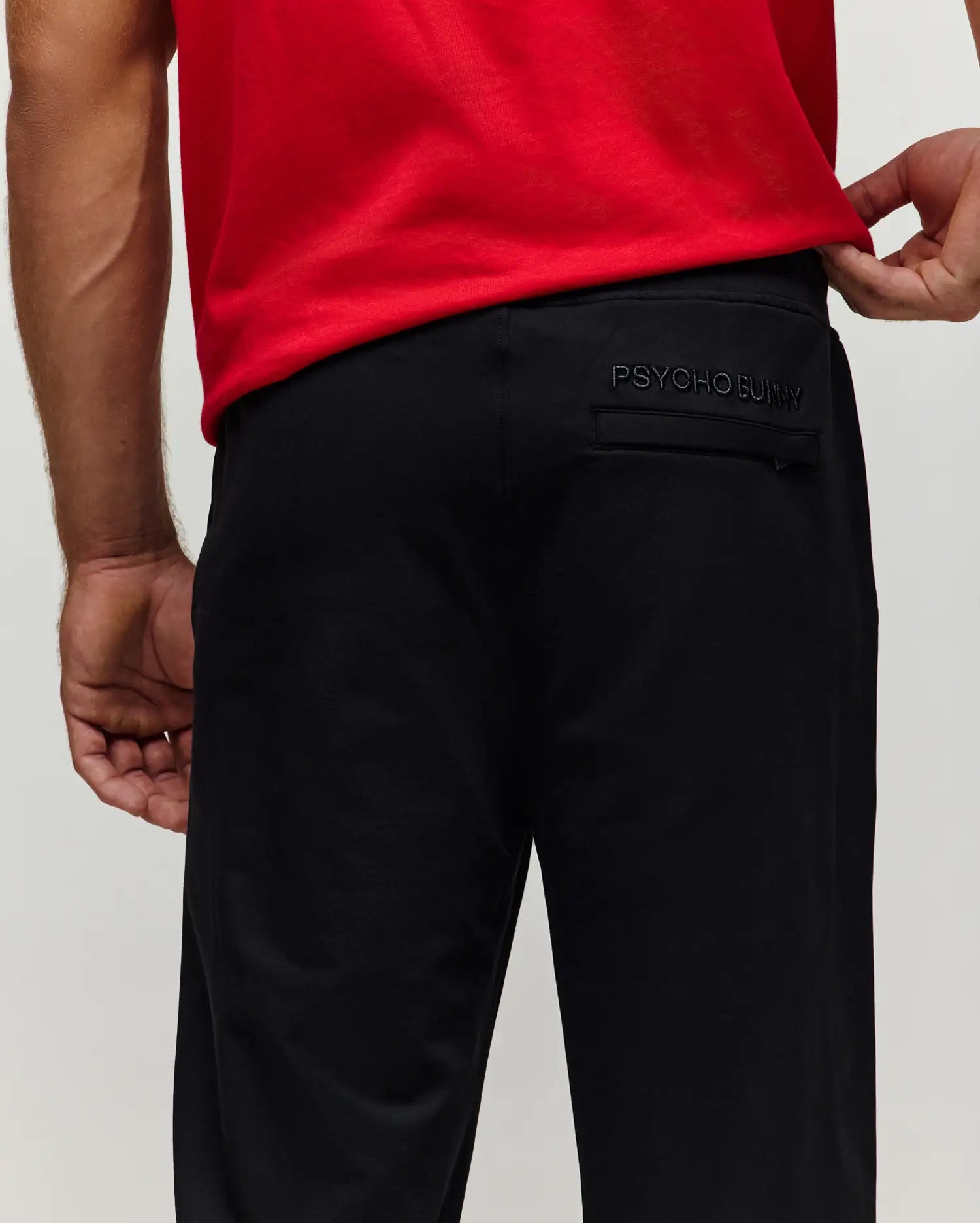 MB0800034-BLK_3.jpg