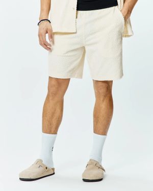 Mens tristan short 8"