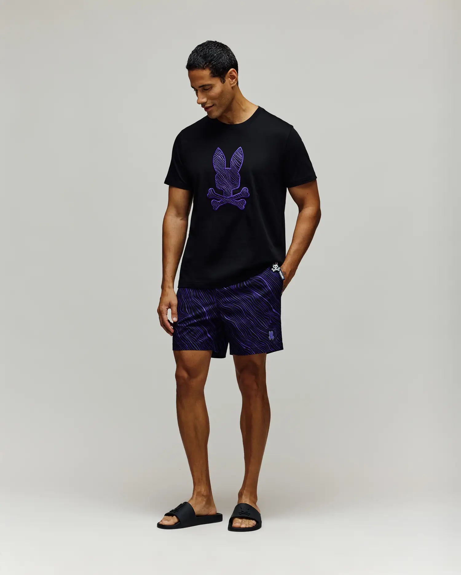 MB1000067-BLK_4_1.jpg