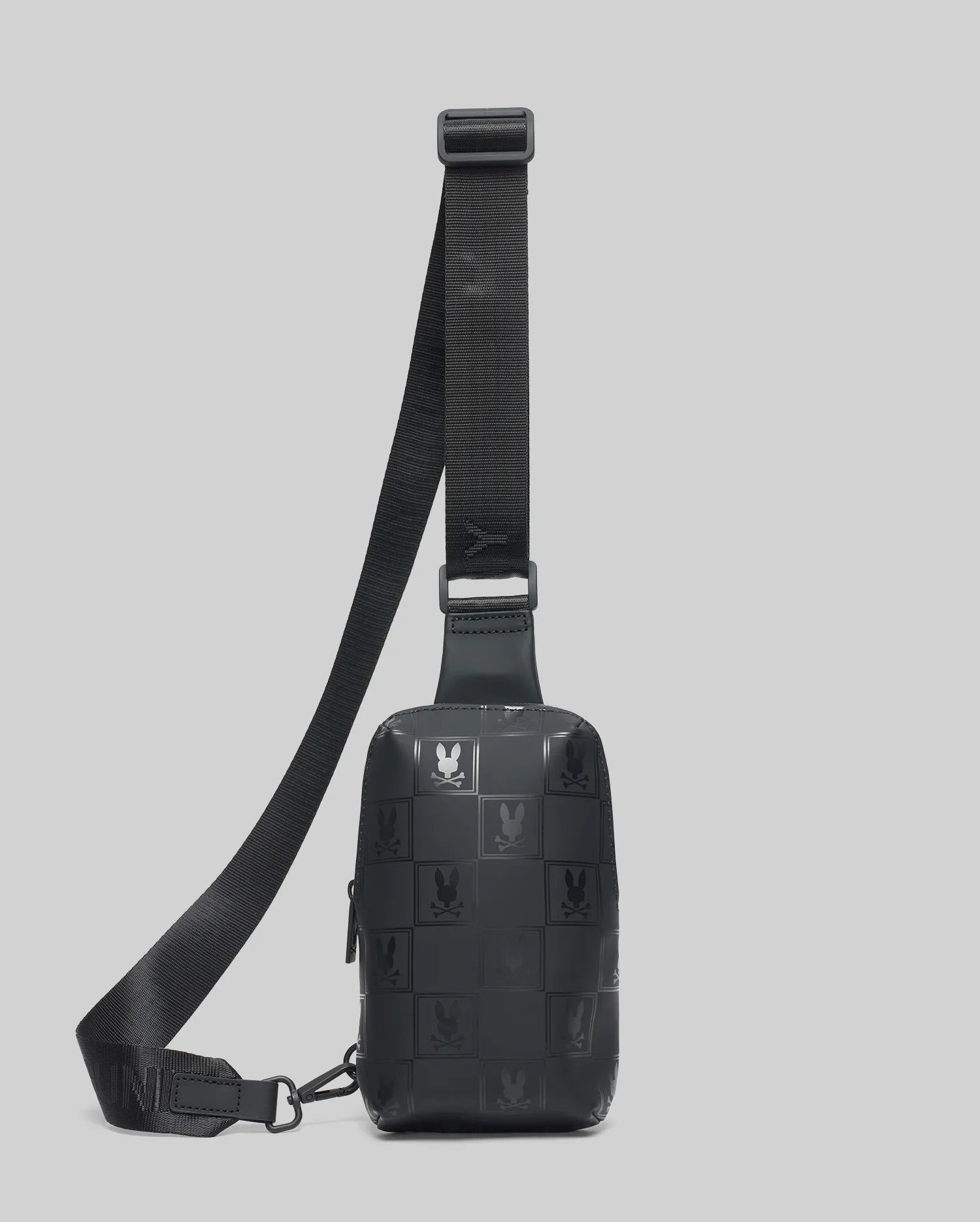MO2400065-BLK_F1.jpg