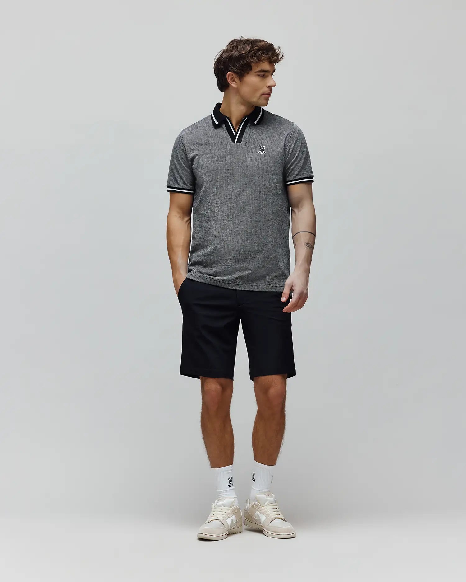 MT0100234-BLK_5.jpg