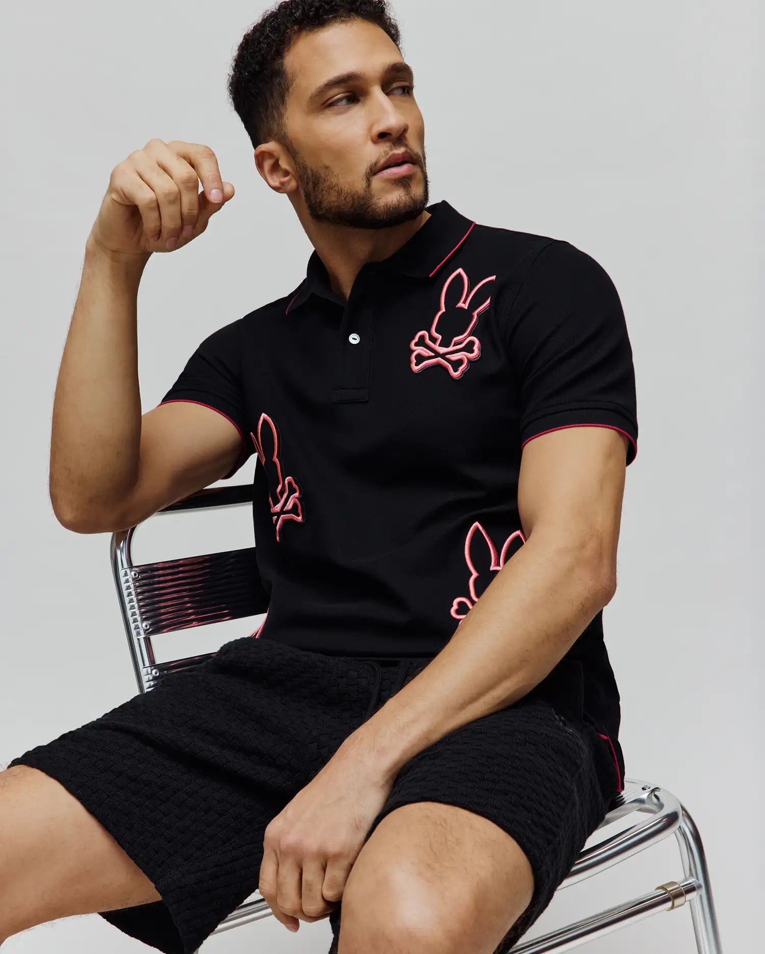 MT0100258-BLK_3.jpg
