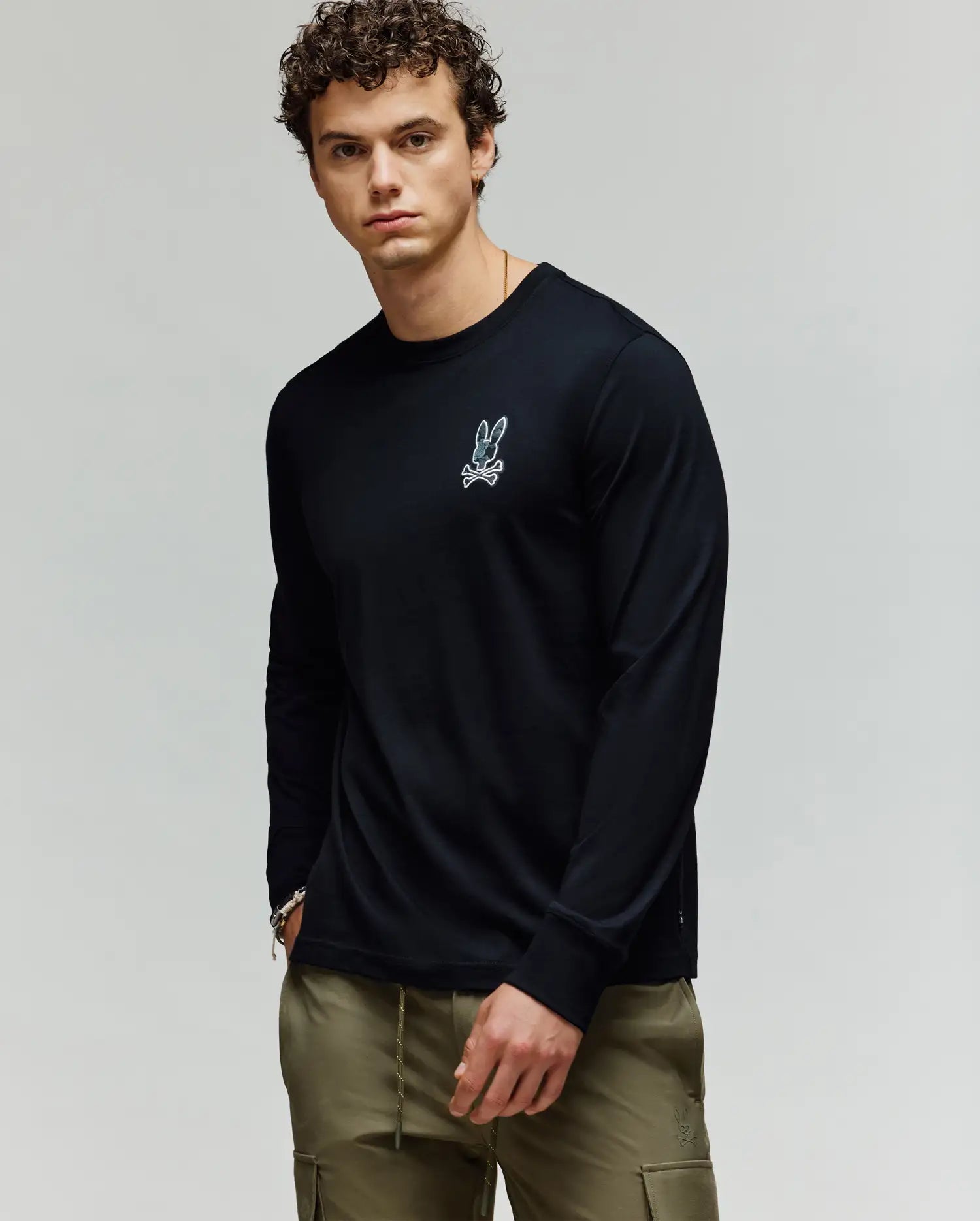 MT0200103-BLK_2.jpg