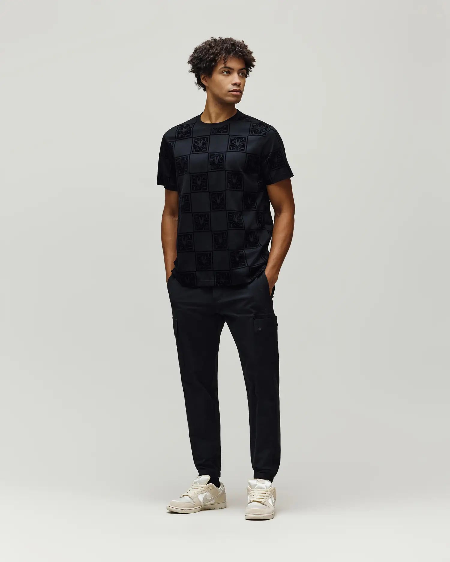 MT0200132-BLK_4.jpg