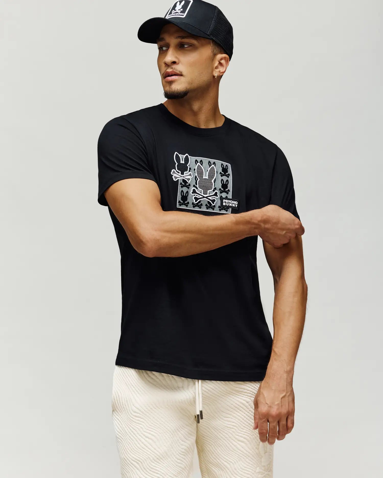 MT0200165-BLK_2.jpg