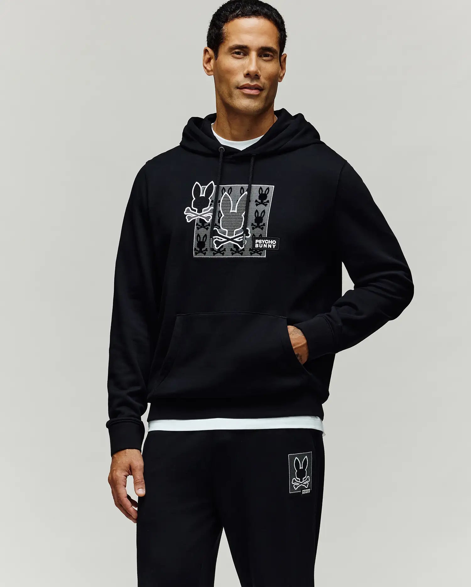 MT0500156-BLK_2.jpg